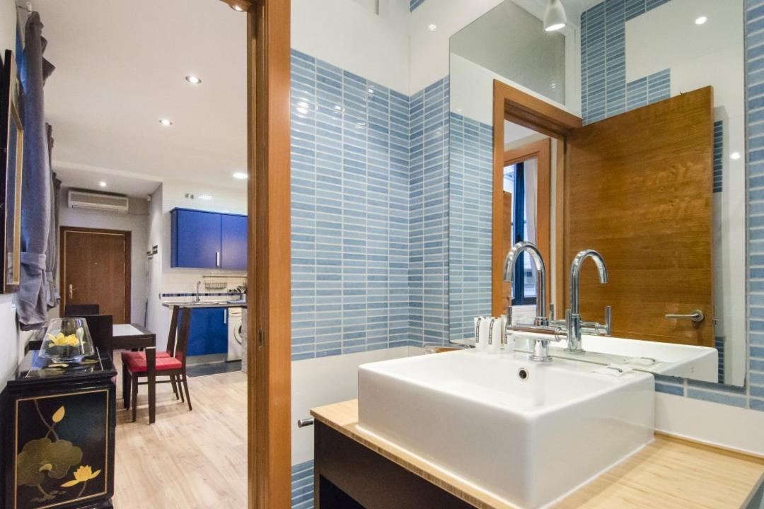 San Vicente Ferrer 22 Apartment Мадрид Екстериор снимка
